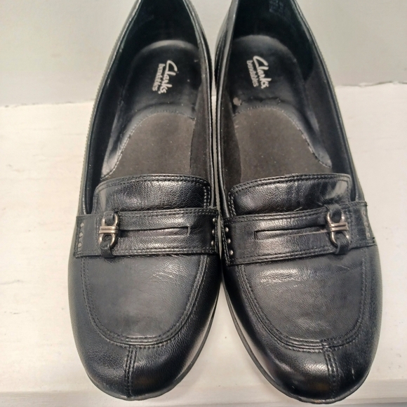 Clarks  Women's Size 8 - Picture 4 of 11